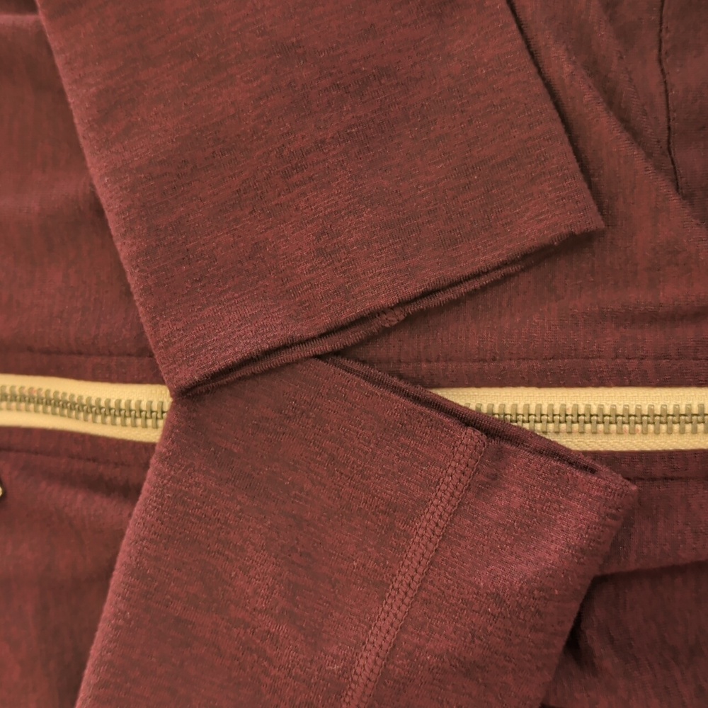 Vuori Halo Performance Hoodie Burgundy Black Heathered EUC - Picture 6 of 6